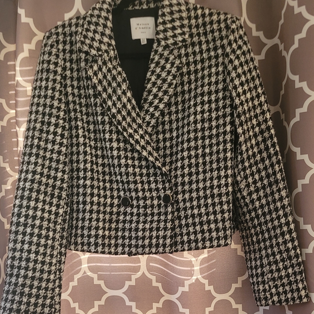 Black and White Houndstooth Slightly Cropped Blazer